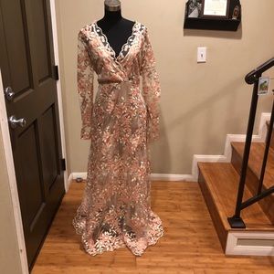 NWT Fashion Nova 2x Flower Goddess Dress